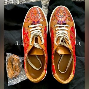 Taft sneakers in red paisley